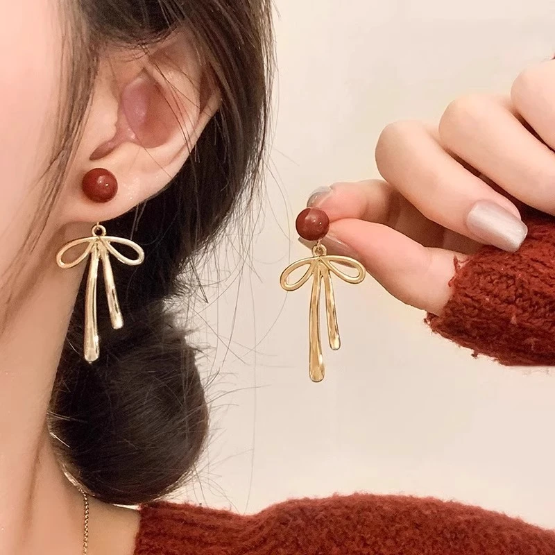 铜合金耳饰 红色流苏蝴蝶结耳环新年过年耳饰女轻奢高级感耳钉潮