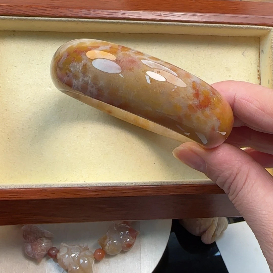 硅化珊瑚（珊瑚玉）未镶嵌手镯57-58圈