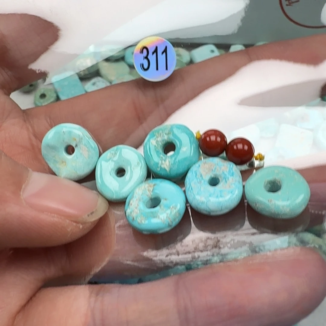 南红玛瑙未镶嵌珠宝奇石