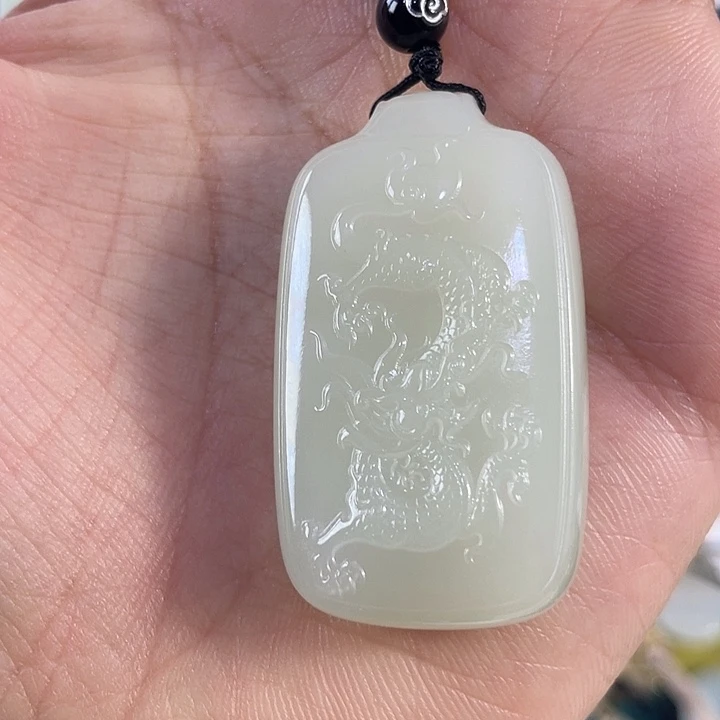 吊坠(不含链)未镶嵌和田玉七**丽