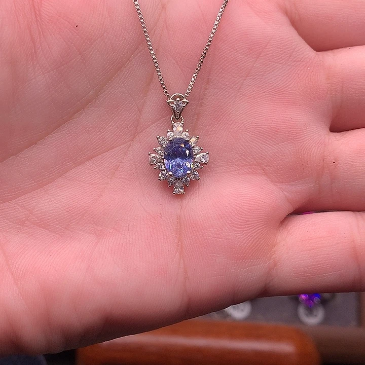 蓝宝石吊坠(赠链)银S925镶嵌矢车菊