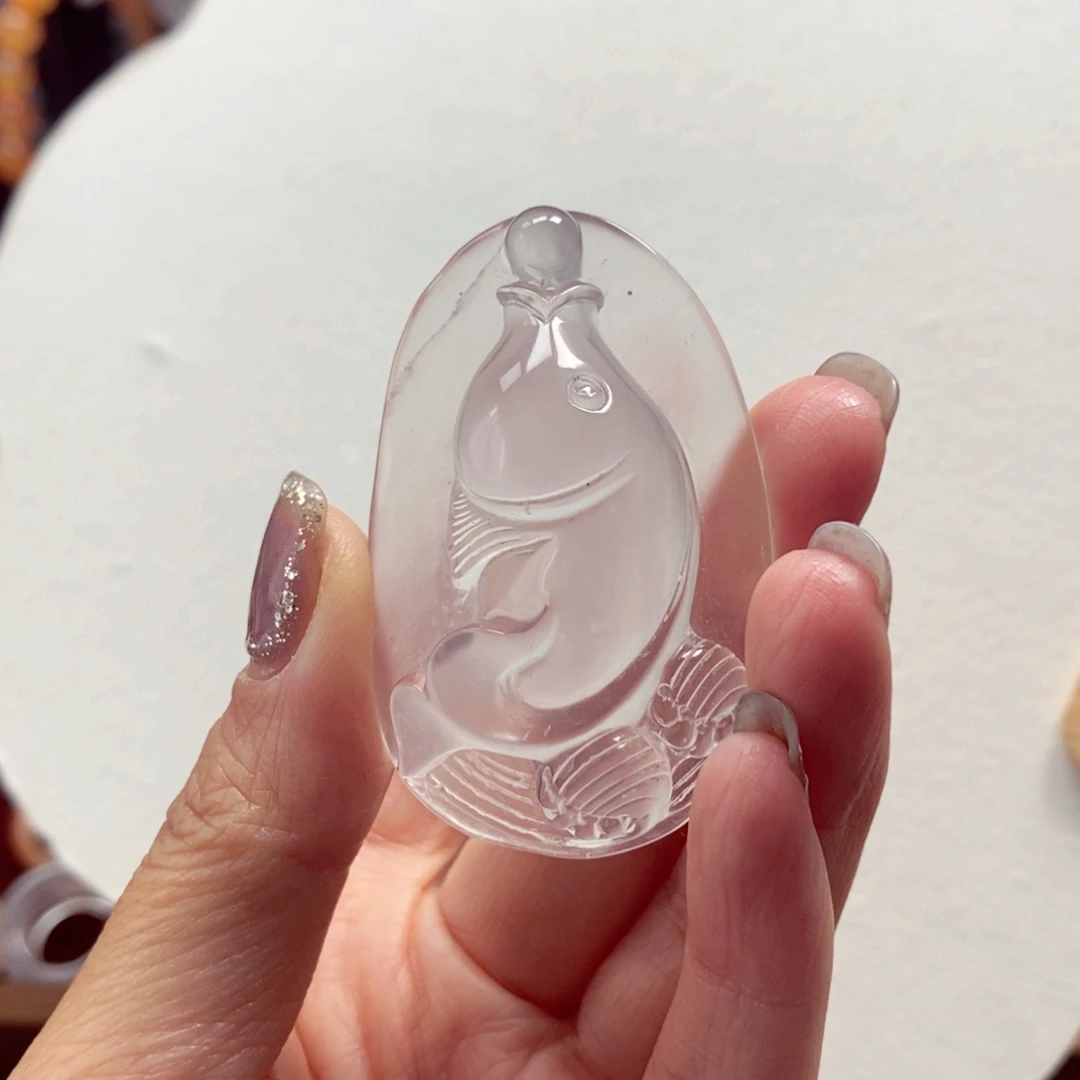 石英质玉未镶嵌颈饰