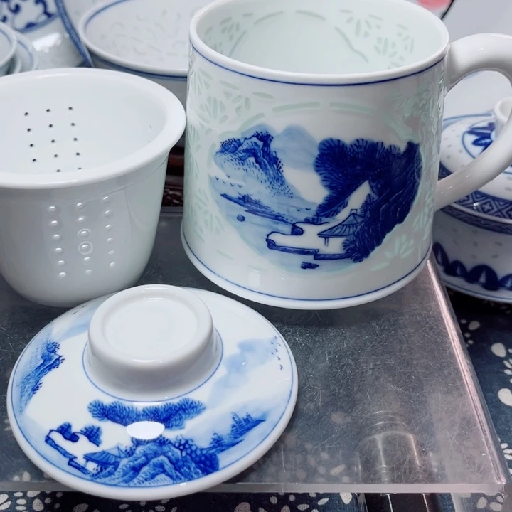 青花玲珑手绘山水办公杯