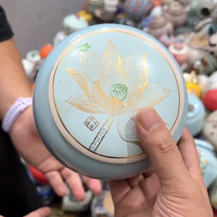 瑕疵福利品陶瓷茶叶罐介意勿拍