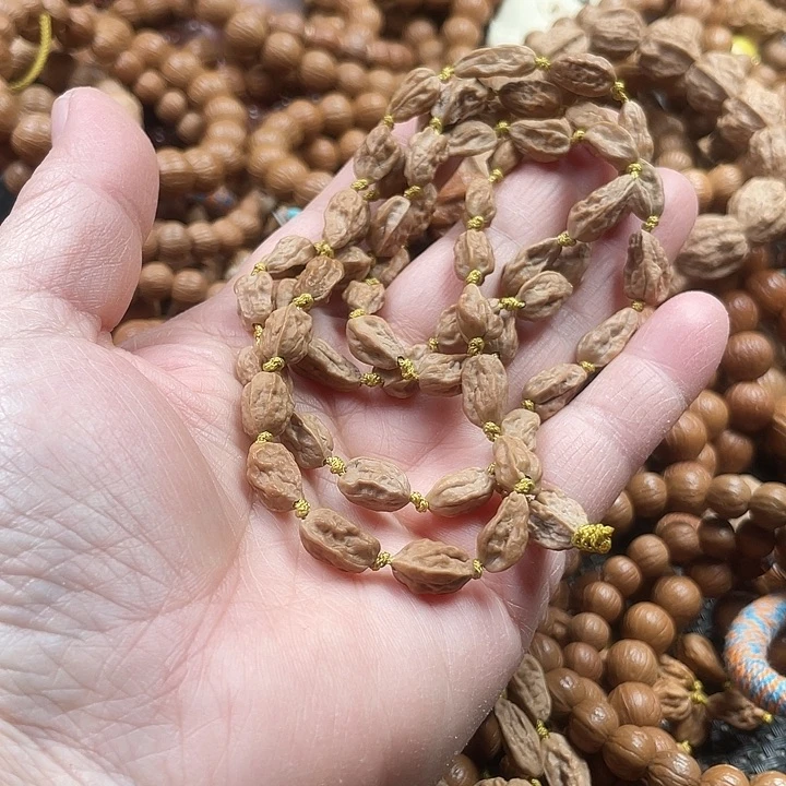 猴头核桃手串075+ 0.6小瓜子58颗