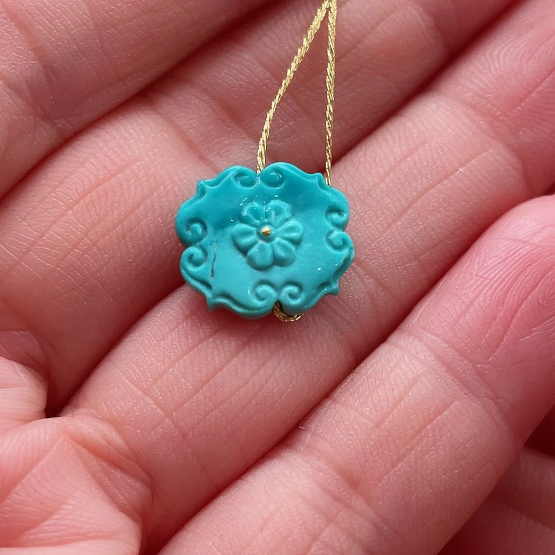 绿松石颈饰未镶嵌