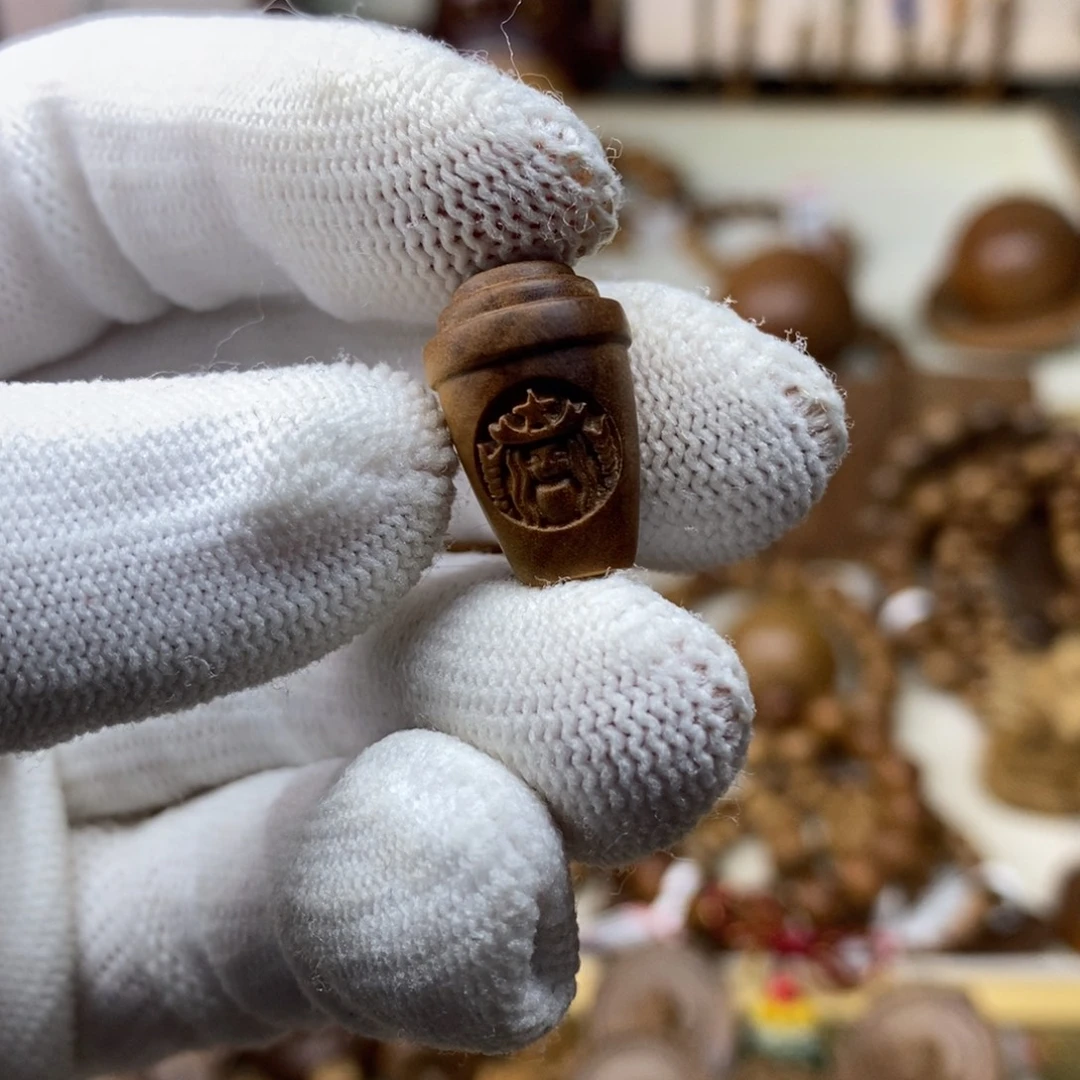 檀香木散珠印度迈索尔老山檀星巴克1.8微瑕