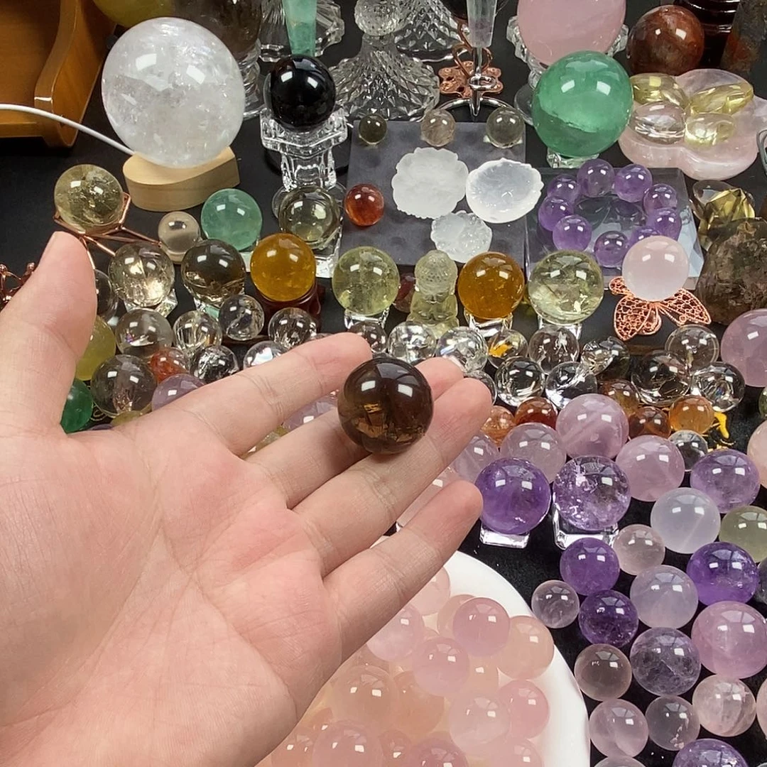 未镶嵌水晶珠宝半成品