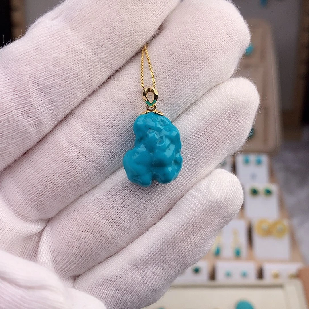 绿松石颈饰18K金镶嵌