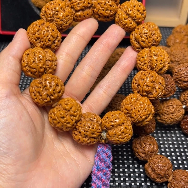 金刚菩提手串飞碟帝王花