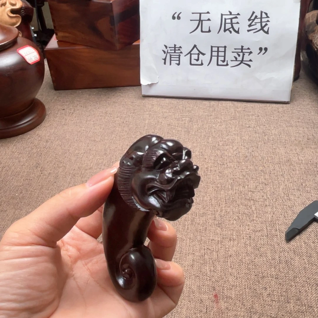檀香紫檀（小叶紫檀）瑞兽手把件