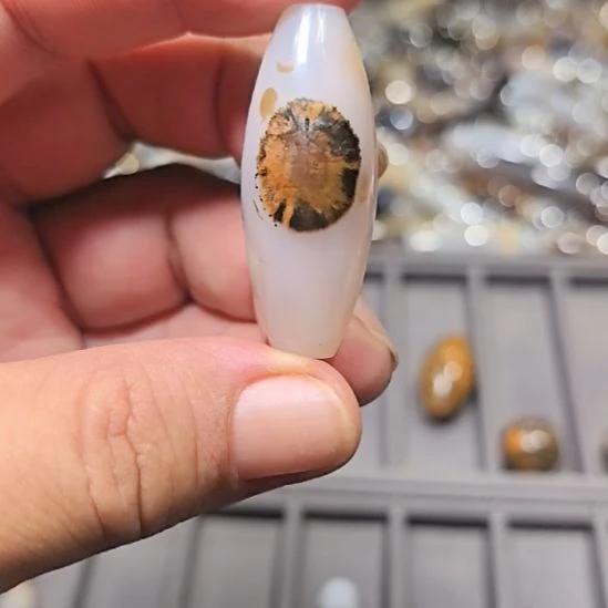 玛瑙/玉髓合金颈饰