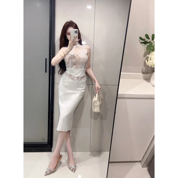 【珊珊哦】蕾丝拼接无袖轻熟风收腰中长款修身包臀裙子