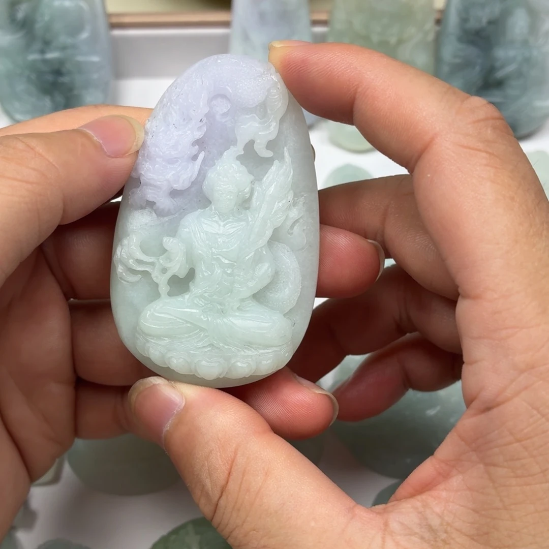 未镶嵌定制翡翠不动明王