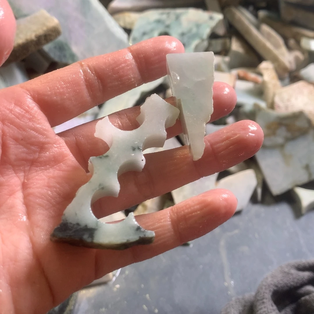 翡翠颈饰未镶嵌缅甸翡翠