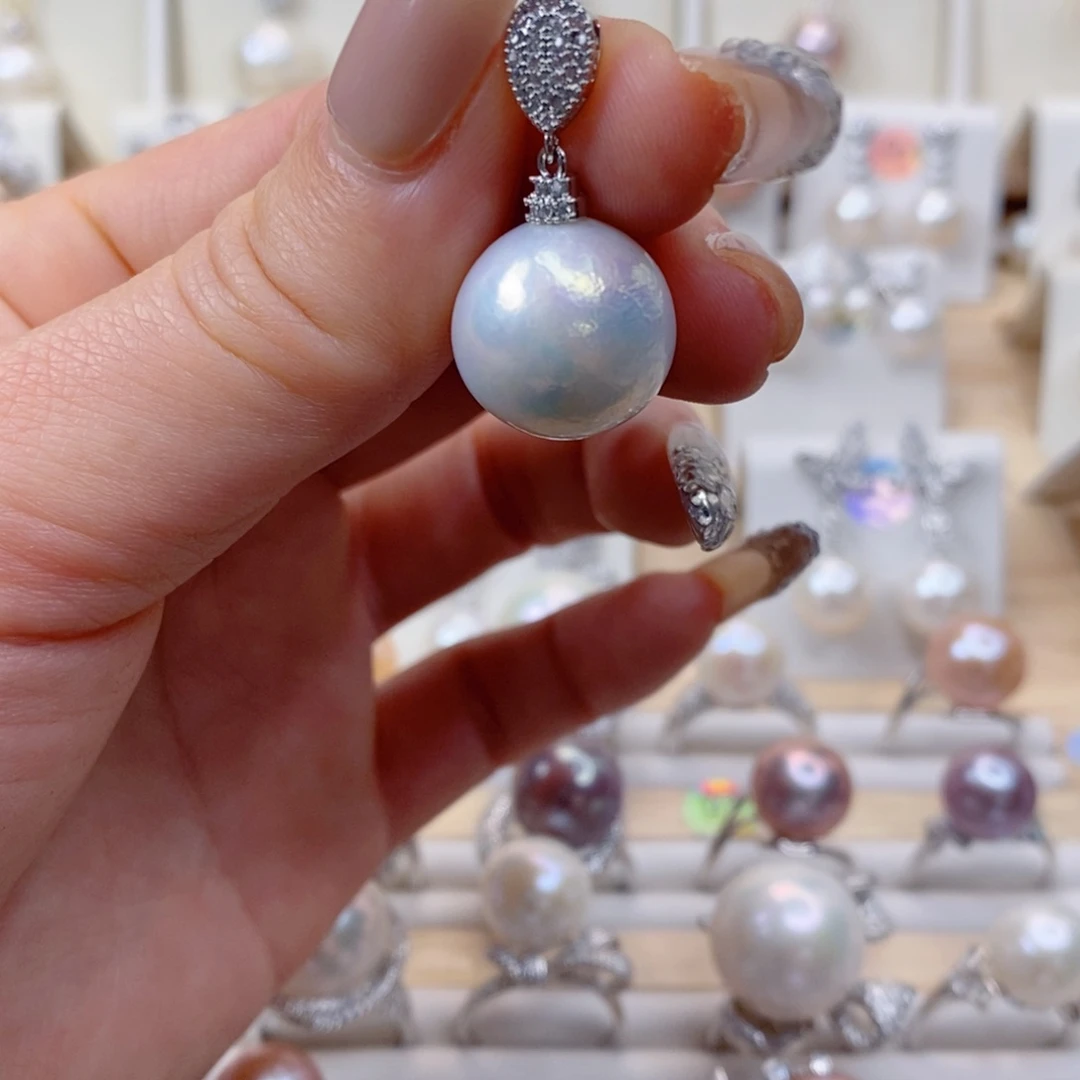 淡水珍珠吊坠(赠链)合金