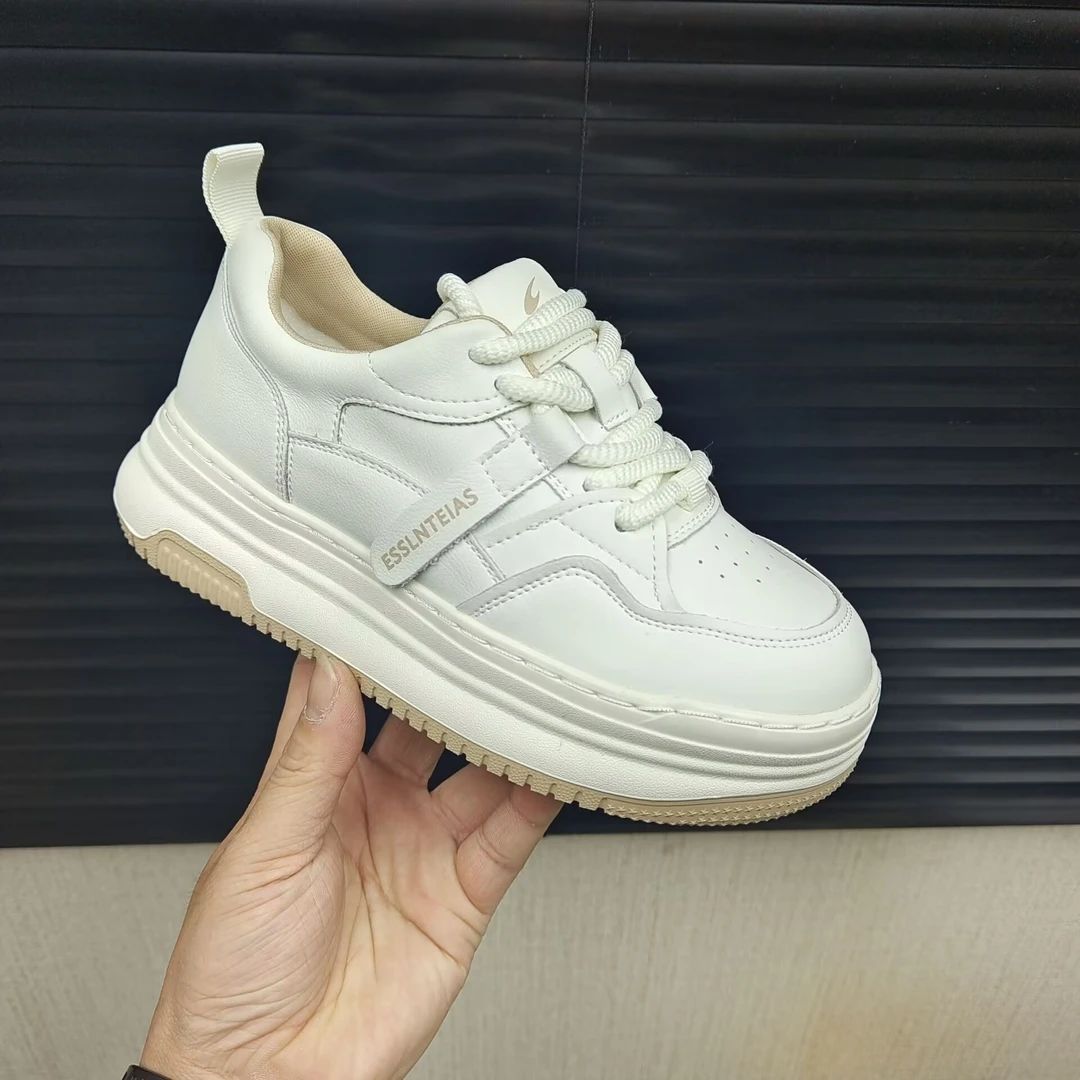 20-8  厚底小白鞋女发泡鞋底轻便休闲板鞋