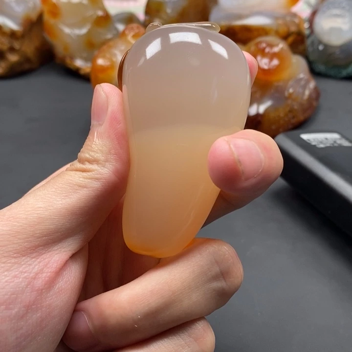 玛瑙/玉髓未镶嵌颈饰玛瑙