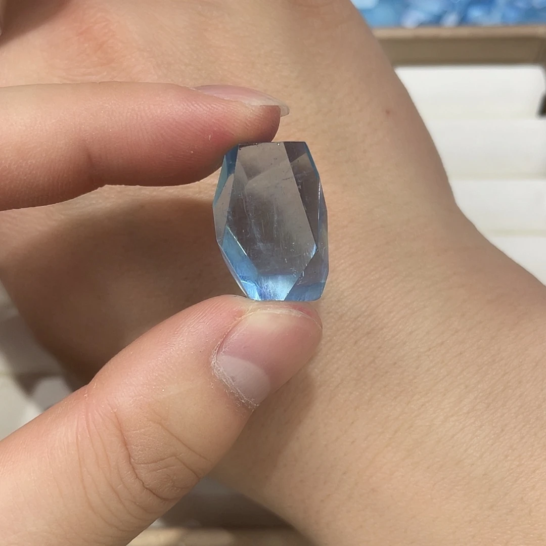 水晶珠宝半成品未镶嵌?****瑜打孔，不退不换