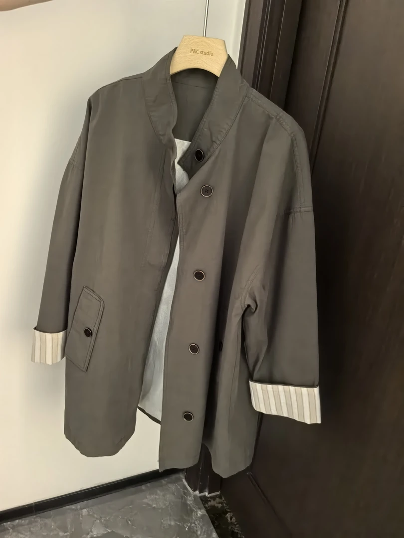 P&C studio 乌木色撞色条纹袖口风衣