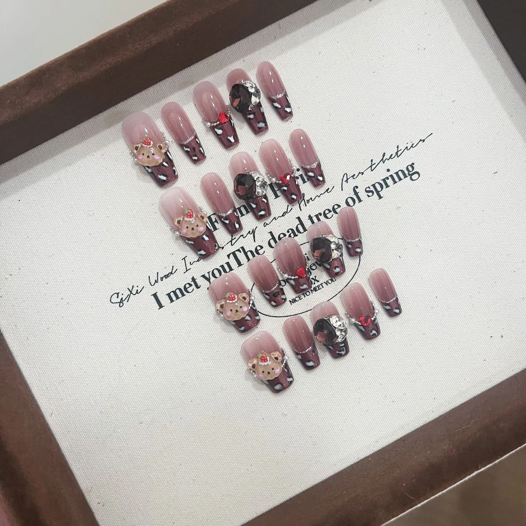 纯手工精品穿戴甲喷枪猫眼辣妹红色豹纹小熊纯手作秋冬高级感贴片