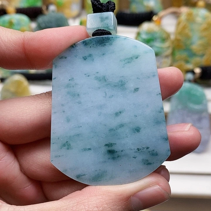 颈饰未镶嵌翡翠洛*翡翠A货