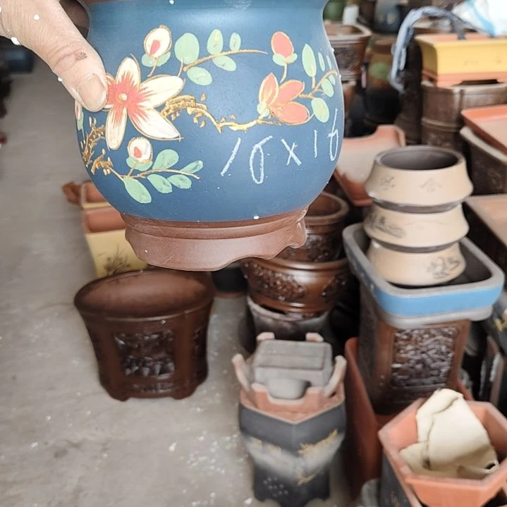 紫砂花盆养根护根
