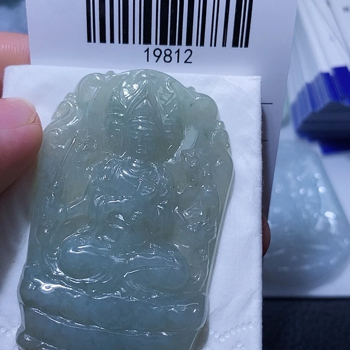 颈饰未镶嵌翡翠天光墟翡翠市场现金代购