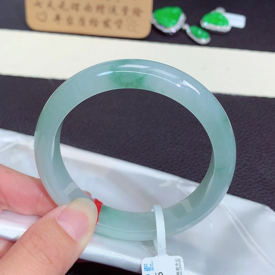 未镶嵌手镯翡翠581