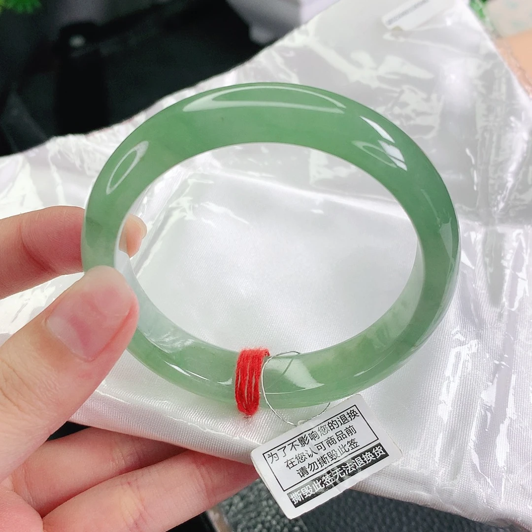 翡翠未镶嵌手镯53圈