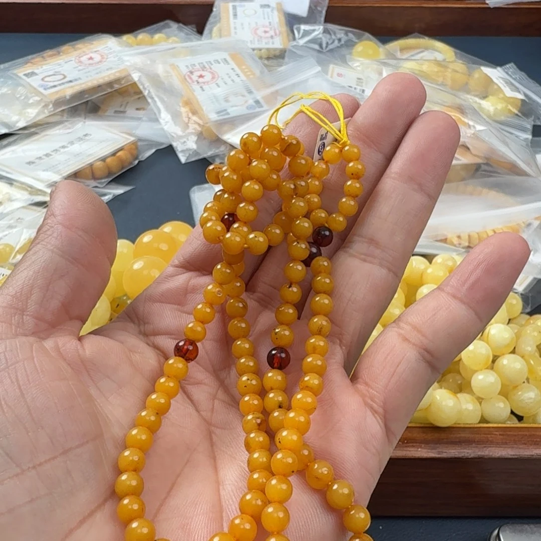 未镶嵌琥珀珠宝奇石