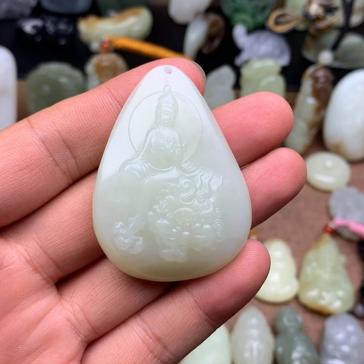 和田玉（糖玉）未镶嵌颈饰
