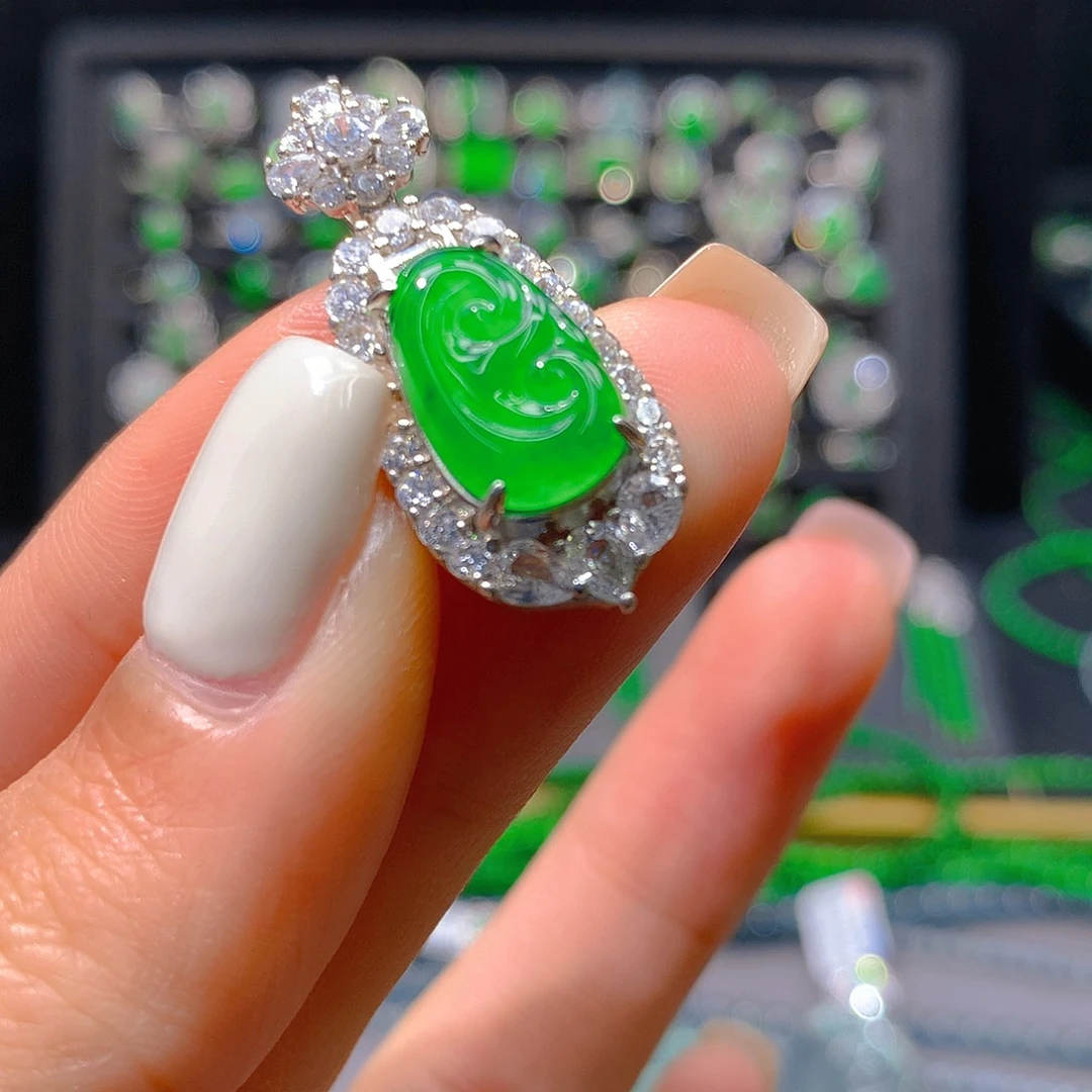 翡翠未镶嵌颈饰天然翡翠