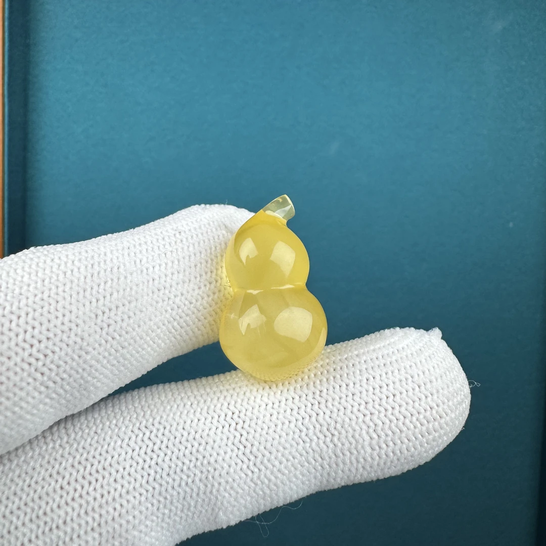 Y6084天然蜜蜡葫芦24.8*14.2mm支持复检假一罚四