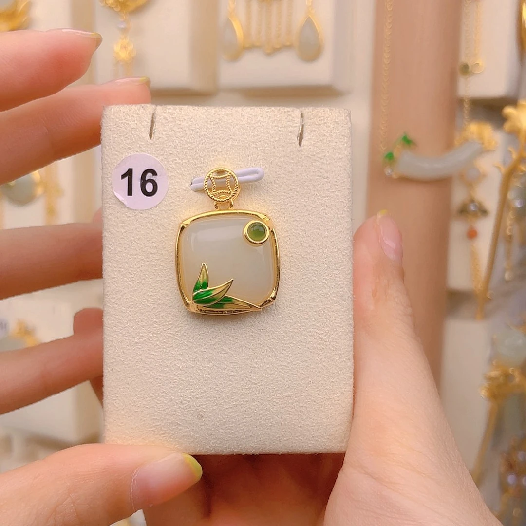 和田玉颈饰银S925镀金镶嵌