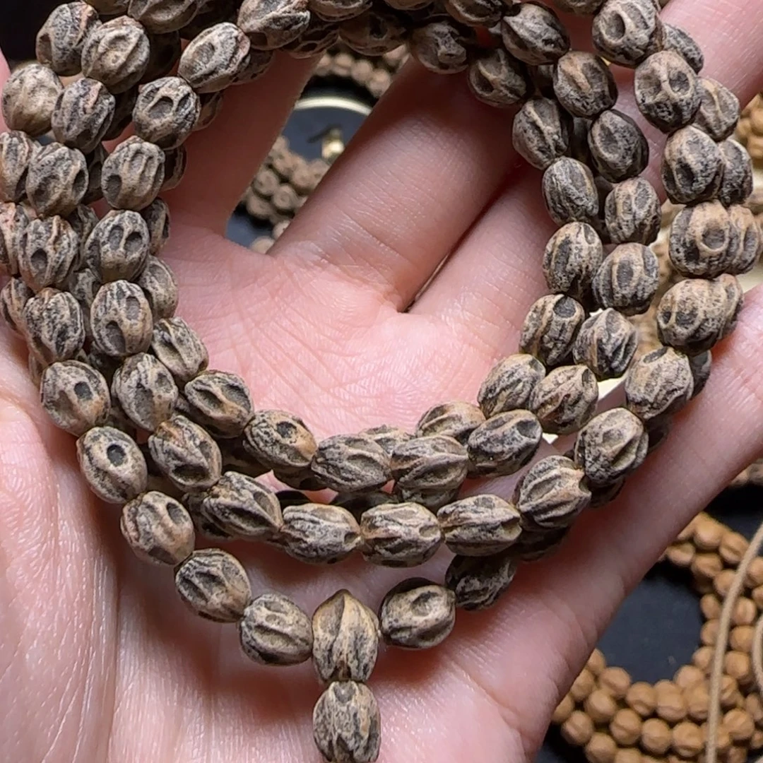 L***°柏香籽/百香籽吊坠