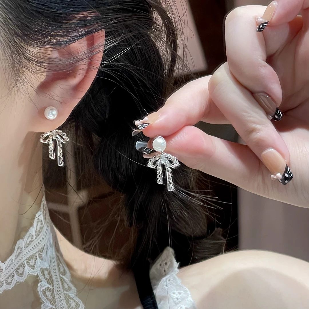 双11好物  轻奢个性百搭蕾丝花边蝴蝶结简约耳钉耳环E1718