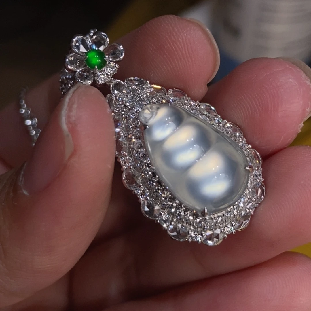 翡翠18K金镶嵌吊坠(不含链)天然缅甸A货翡翠