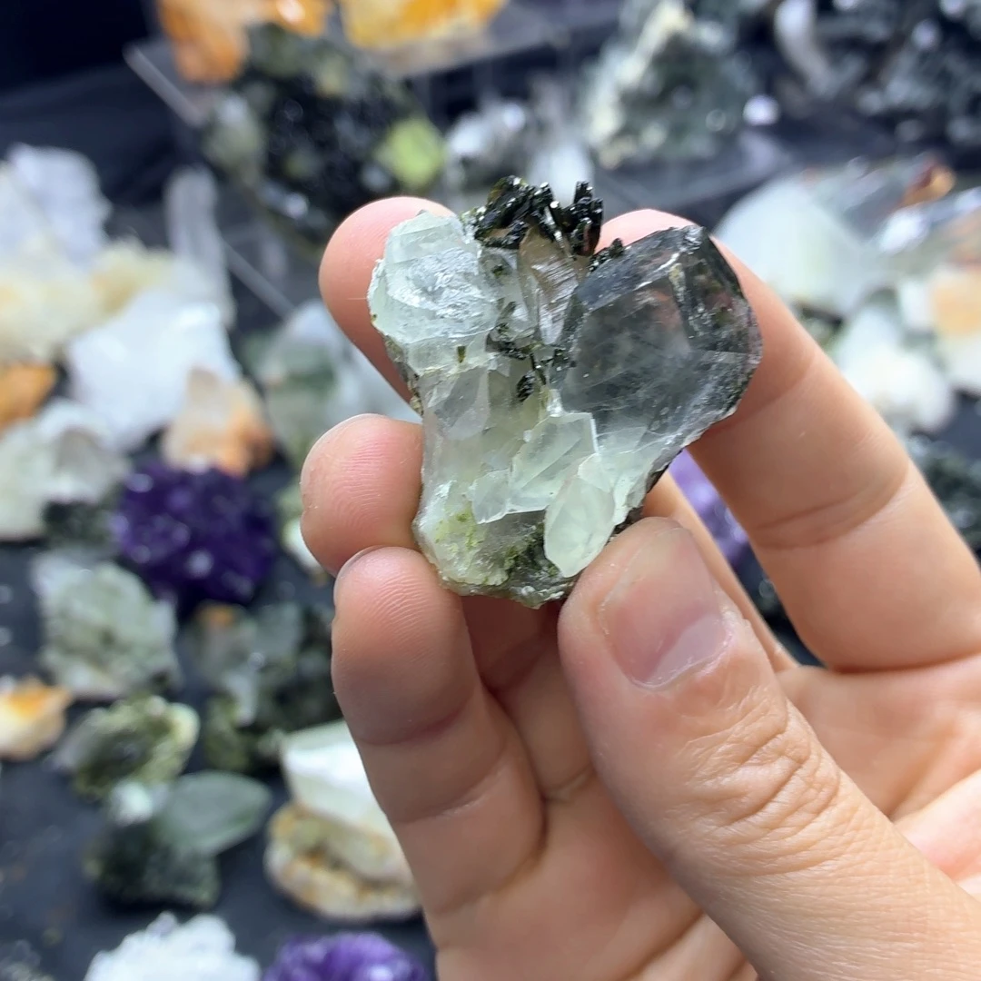 石材可爱兔毛绿帘