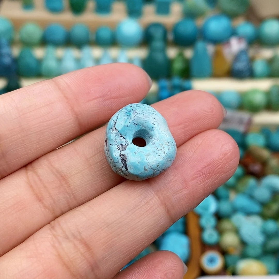 绿松石珠宝奇石未镶嵌漫*牛