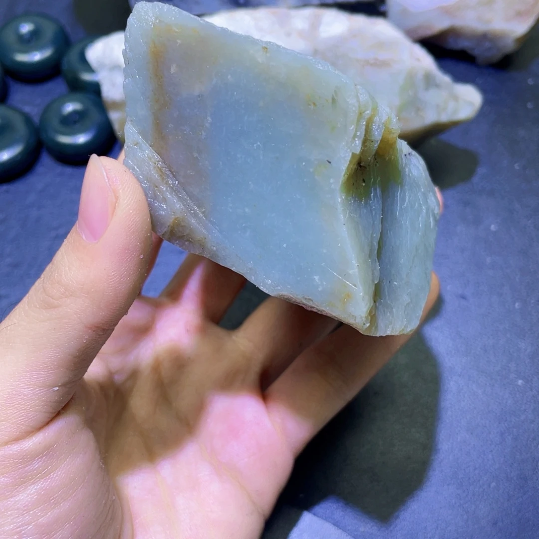 和田玉未镶嵌珠宝半成品