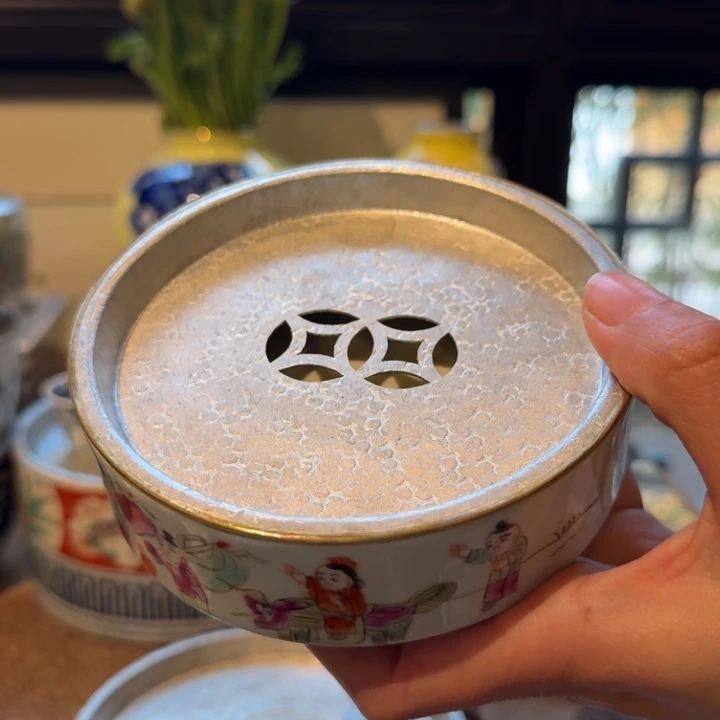 壶承天的作品是由一个