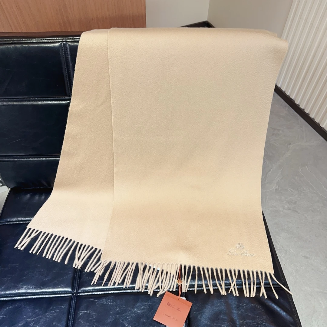 未使用 Loro Piana/诺悠翩雅 围巾 成色看直播 GSH1604