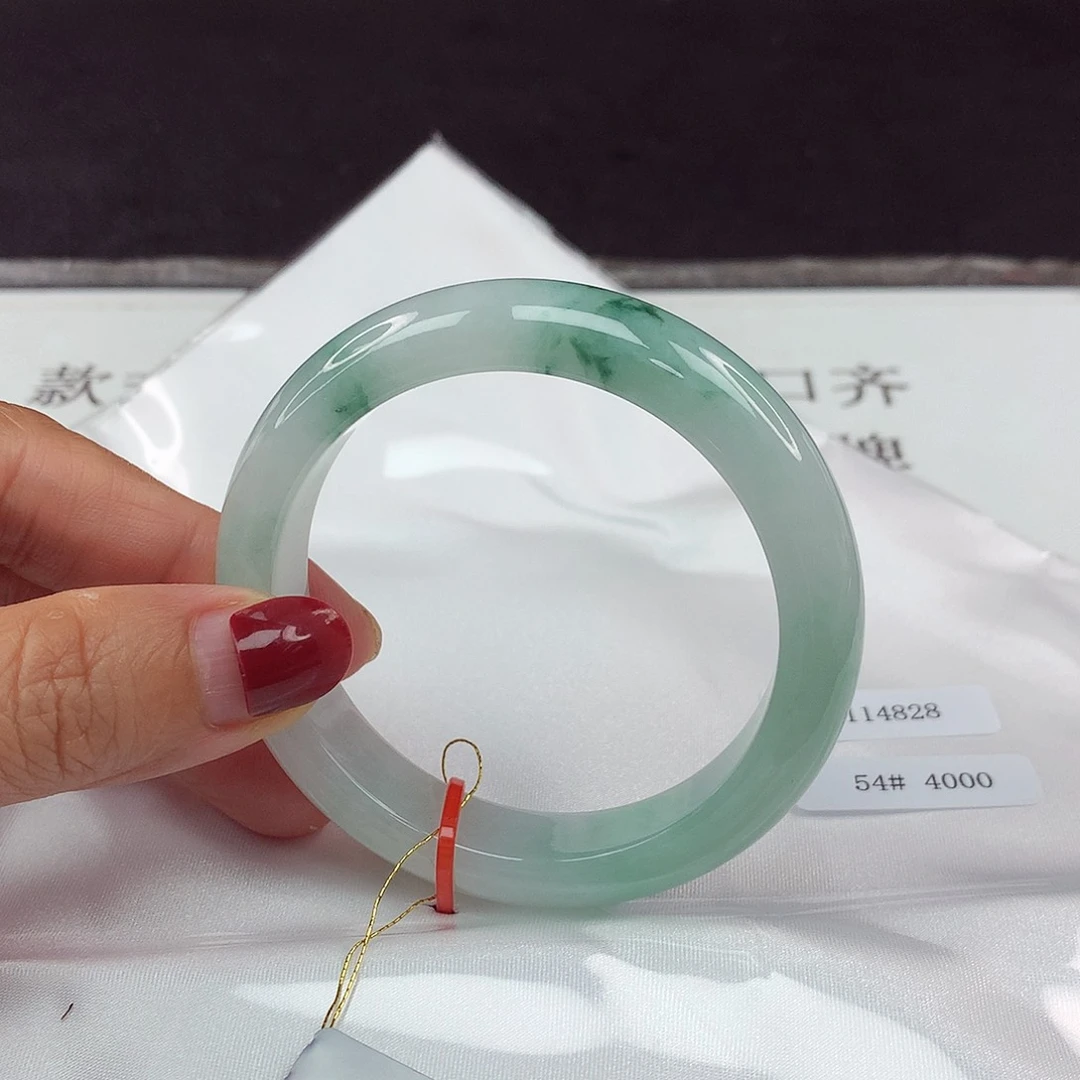 翡翠手镯未镶嵌54圈4828