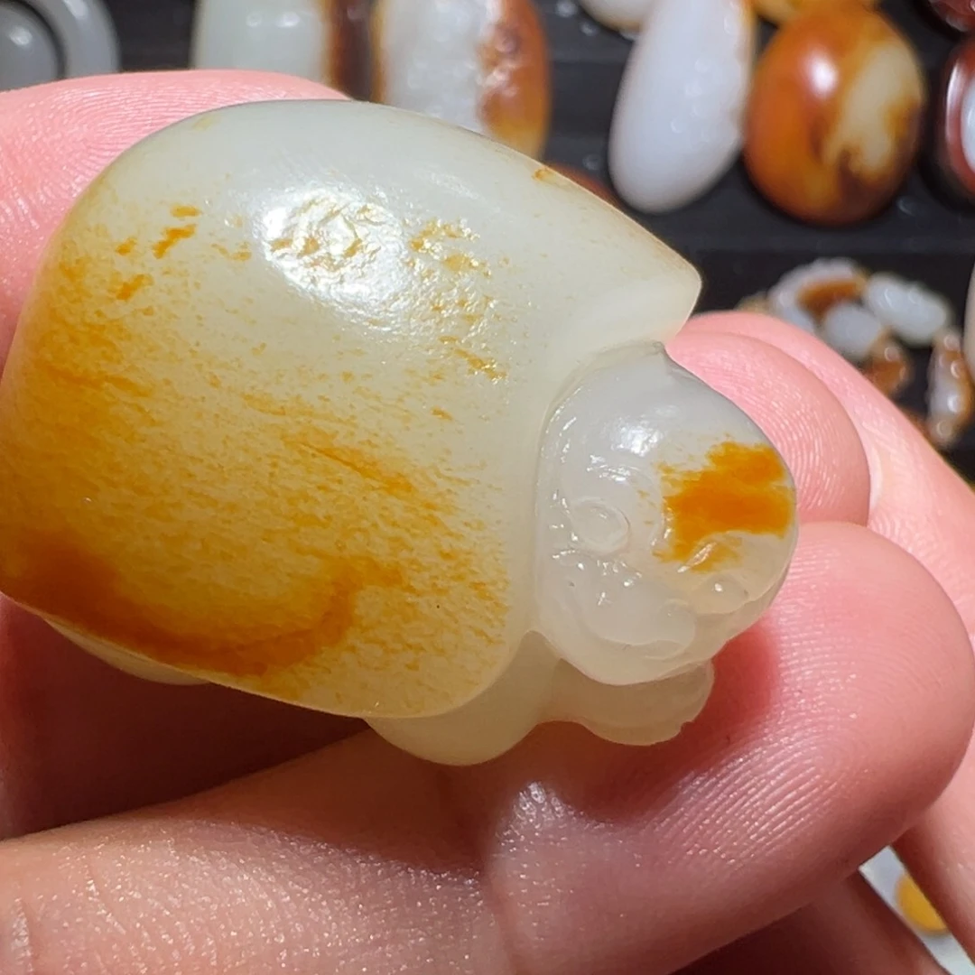 *****和田玉未镶嵌颈饰