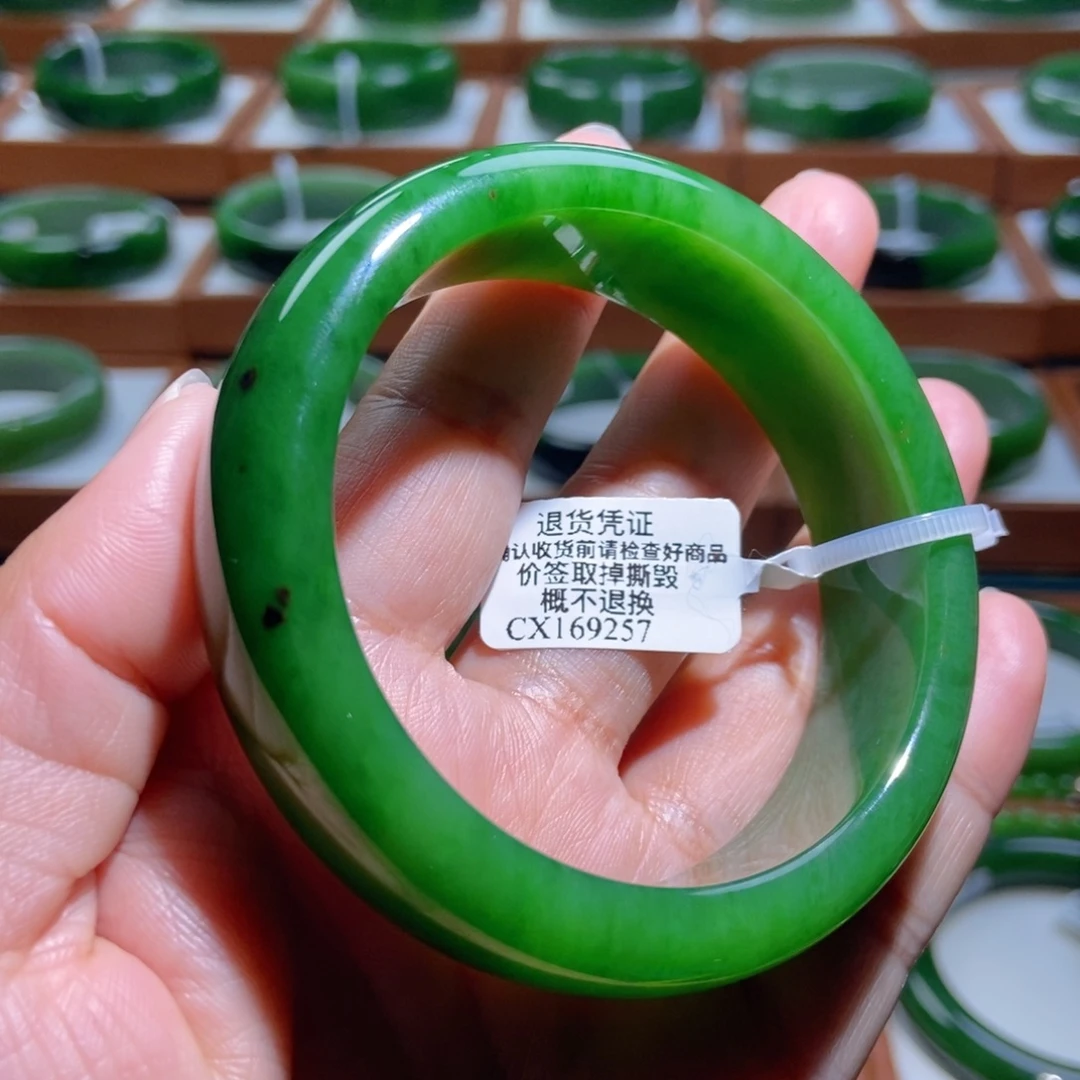 和田玉（碧玉）未镶嵌手镯辣阳绿5758