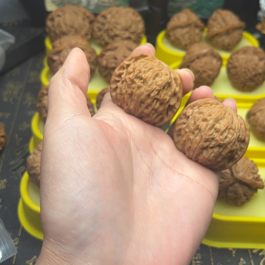 文玩核桃把件磨盘