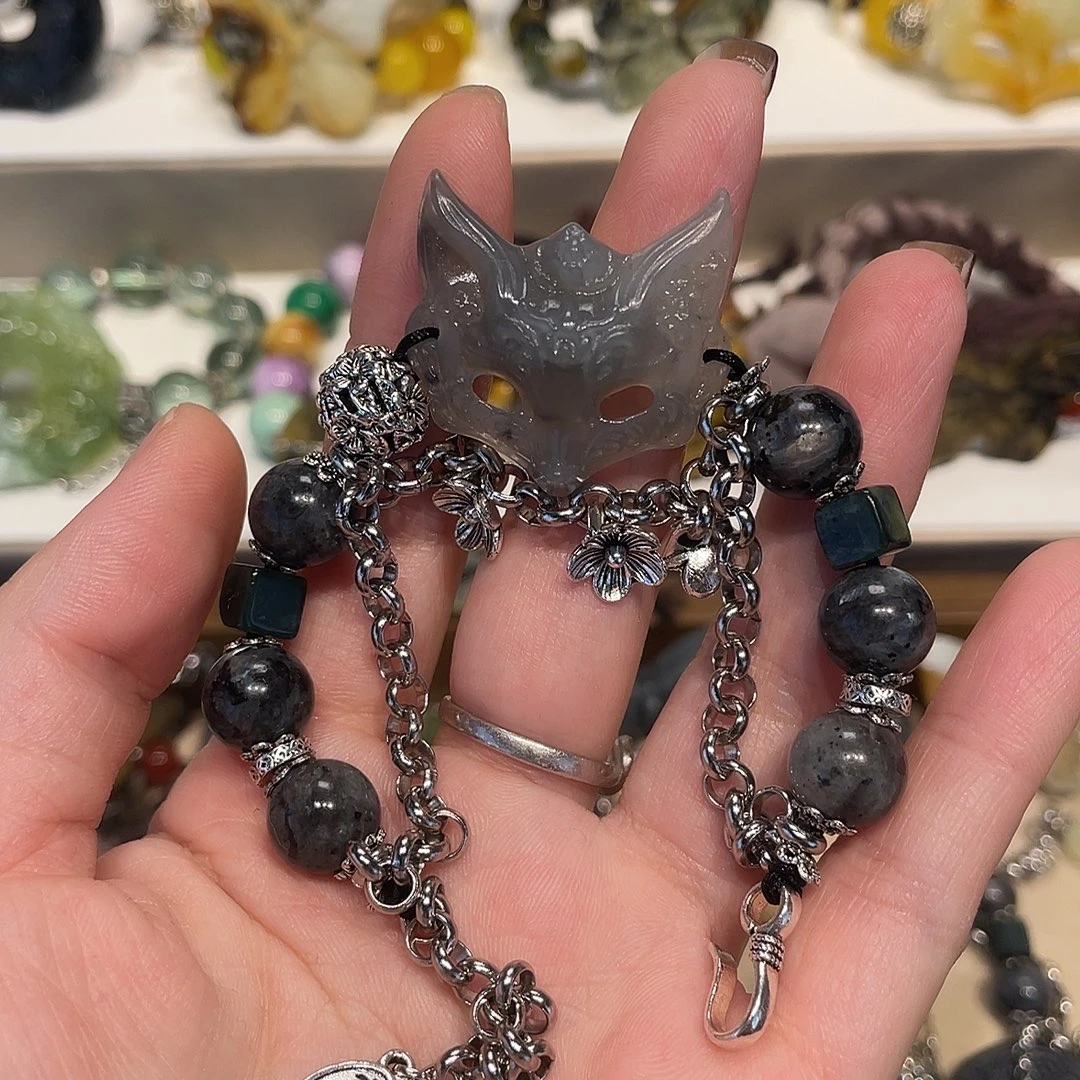 蛇纹石玉合金颈饰