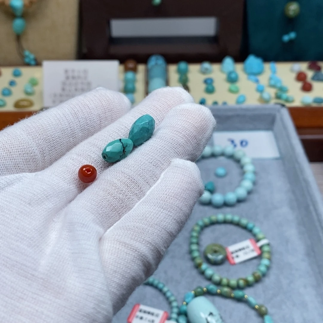 未镶嵌配饰南红玛瑙