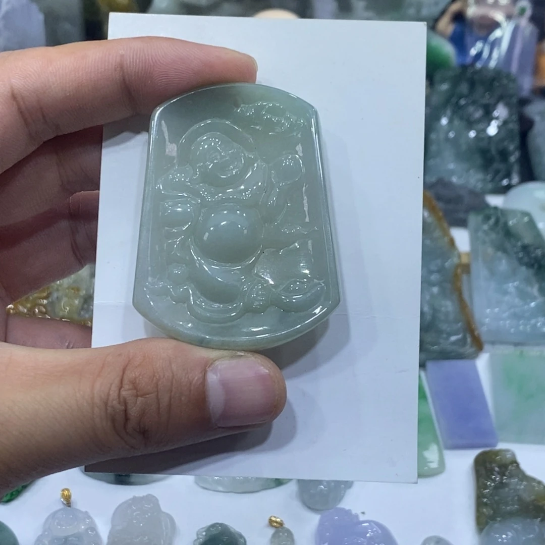 翡翠未镶嵌吊坠(不含链)逍遥佛